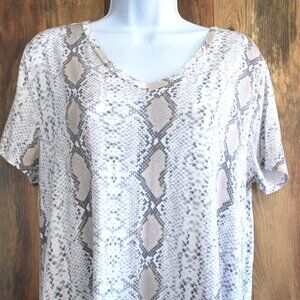 Grace & Lace Women's Snakeskin V-neck Top Tee XS